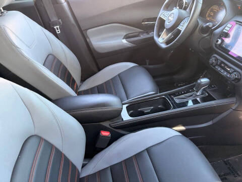 2023 Nissan Kicks SR