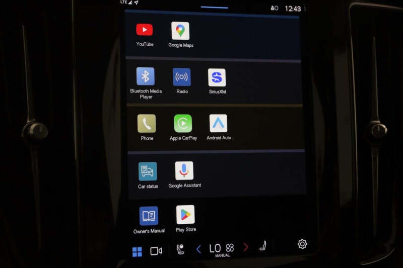 2023 Volvo XC60 B5 Plus Bright Theme