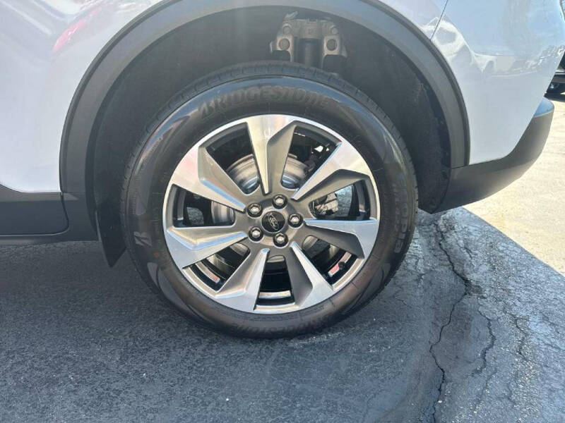 2025 Ford Escape Platinum