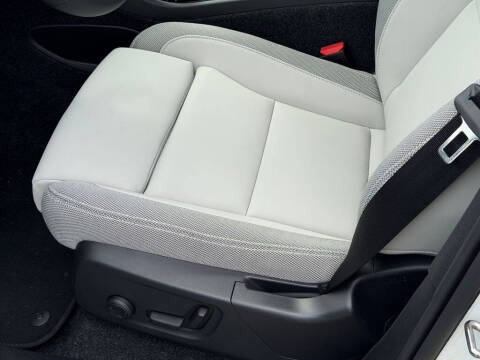 2026 Volvo EX40 Plus