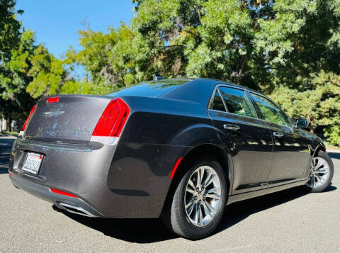 2016 Chrysler 300 C