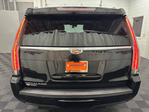 2017 Cadillac Escalade Platinum