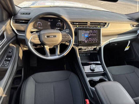 2025 Jeep Grand Cherokee L Laredo X