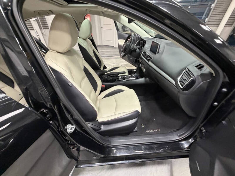 2015 Mazda MAZDA3 s Grand Touring