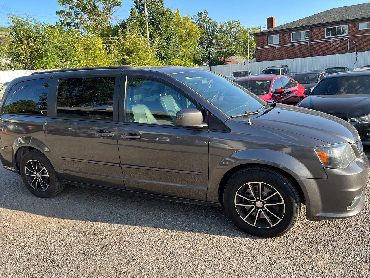 2016 Dodge Grand Caravan for sale at Unlimited Auto Sales Inc. in Detroit, MI