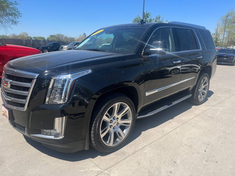 2015 Cadillac Escalade for sale at Azteca Auto Sales LLC in Des Moines IA