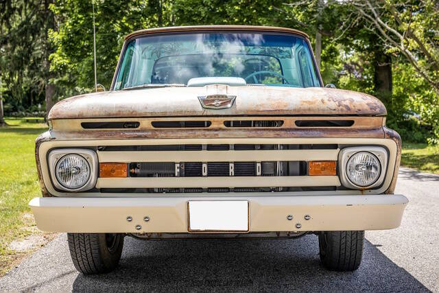 1961 Ford F-100