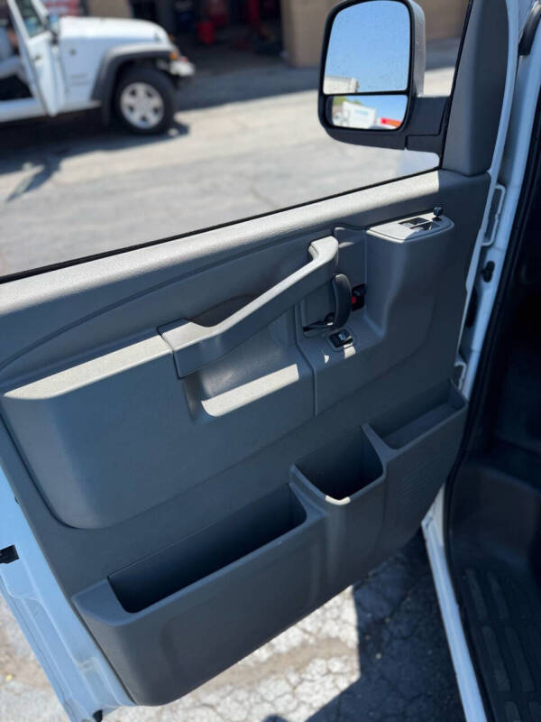 2016 Chevrolet Express 2500