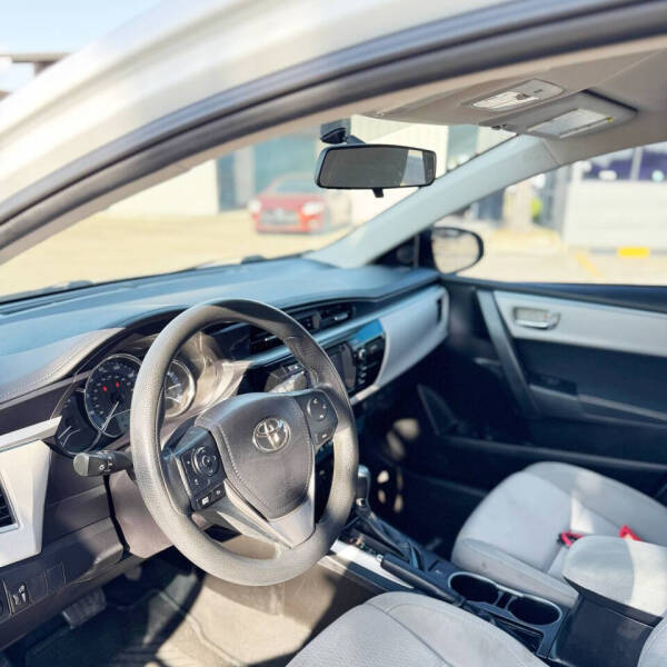 2015 Toyota Corolla LE