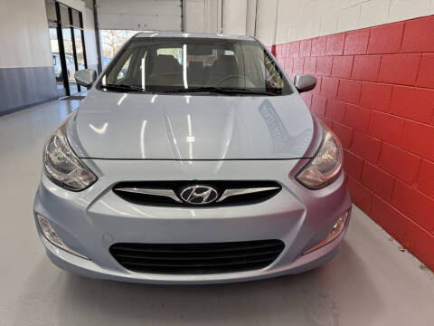 2012 Hyundai Accent GLS