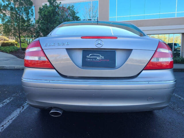 2004 Mercedes-Benz CLK for sale at Ideal Auto Source in Roseville, CA