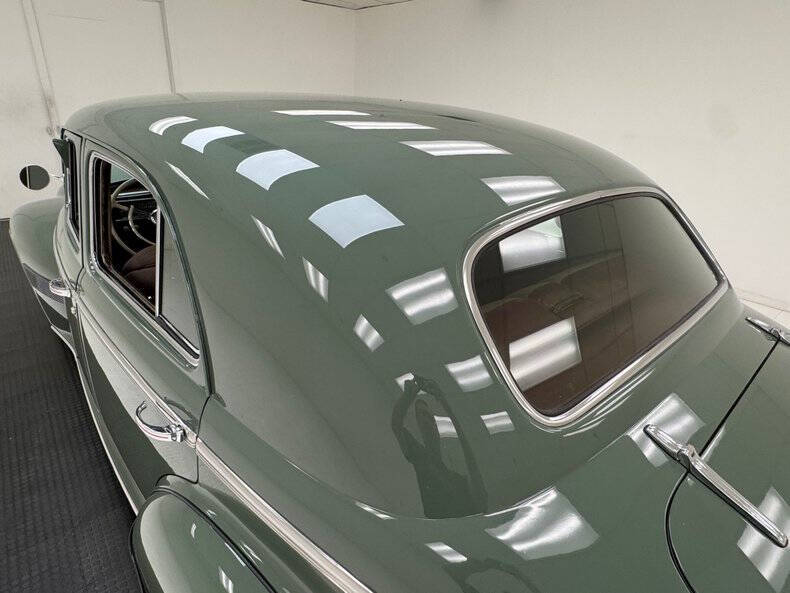 1940 Oldsmobile Custom Cruiser