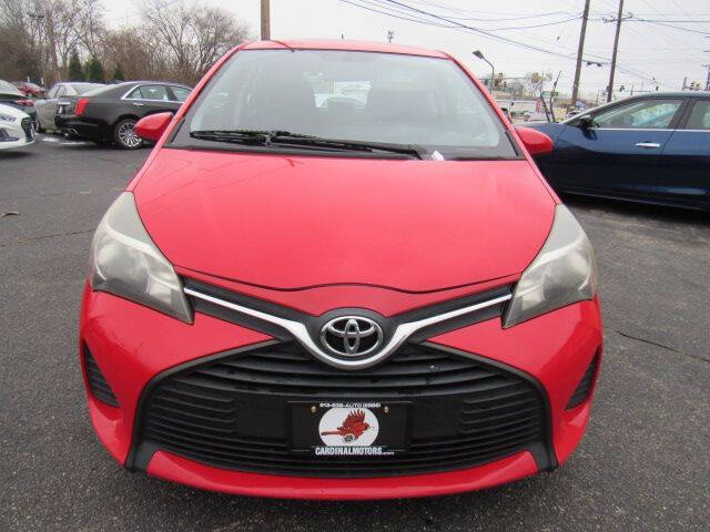 2015 Toyota Yaris SE's photo