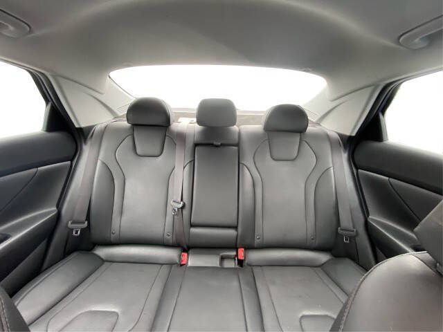 2023 Hyundai Elantra Hybrid Limited