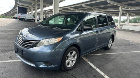 2014 Toyota Sienna L 7-Passenger