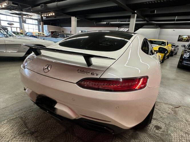2017 Mercedes-Benz AMG GT