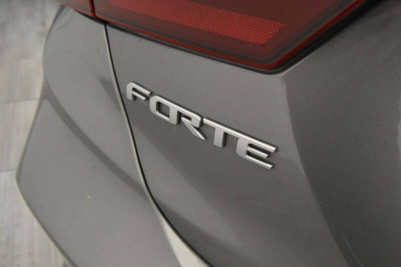 2022 Kia Forte GT Line