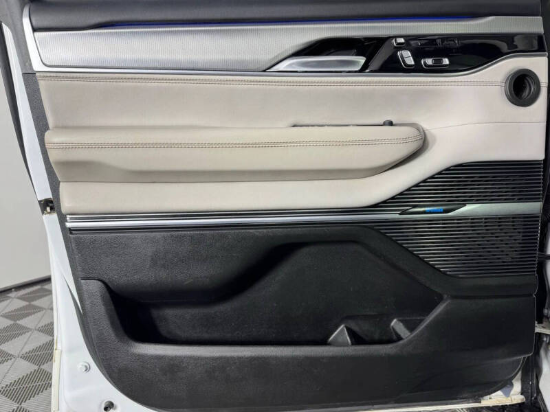 2023 Jeep Grand Wagoneer