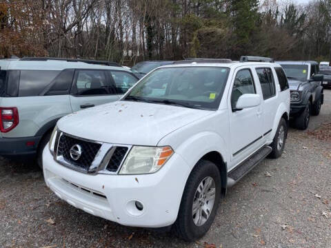 2012 Nissan Pathfinder for sale at BILLY HOWELL FORD LINCOLN in Cumming GA