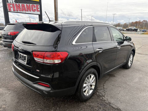 2016 Kia Sorento LX