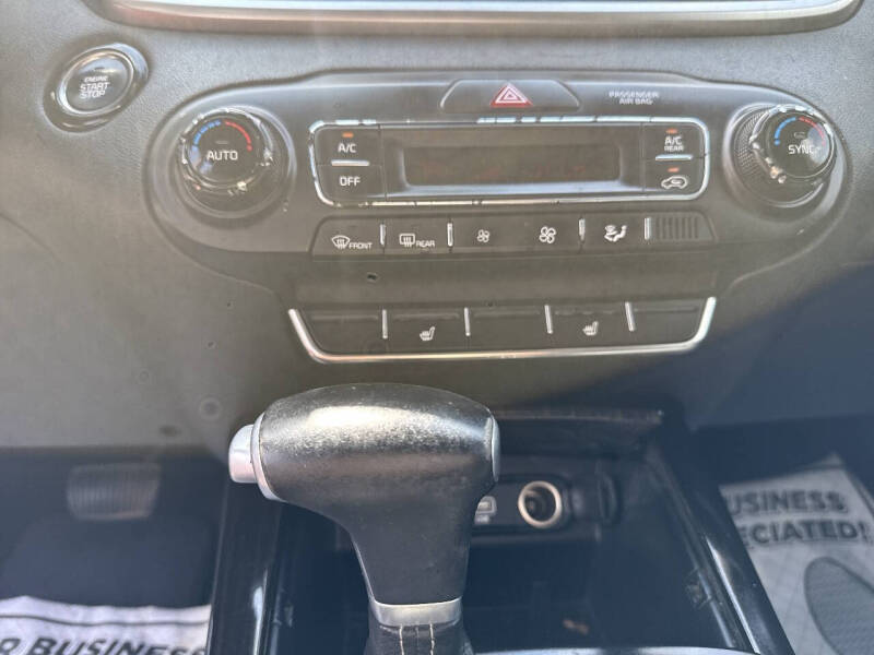 2019 Kia Sorento EX V6
