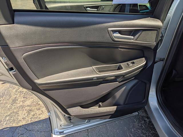 2020 Ford Edge SE