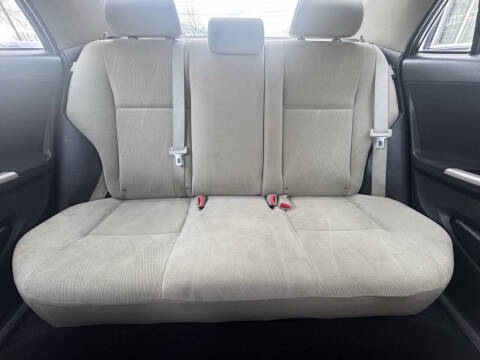 2013 Toyota Corolla LE