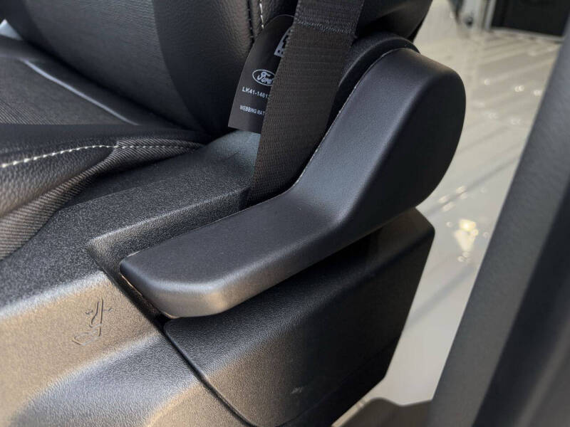 2025 Ford Transit 250