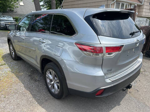 2016 Toyota Highlander LE