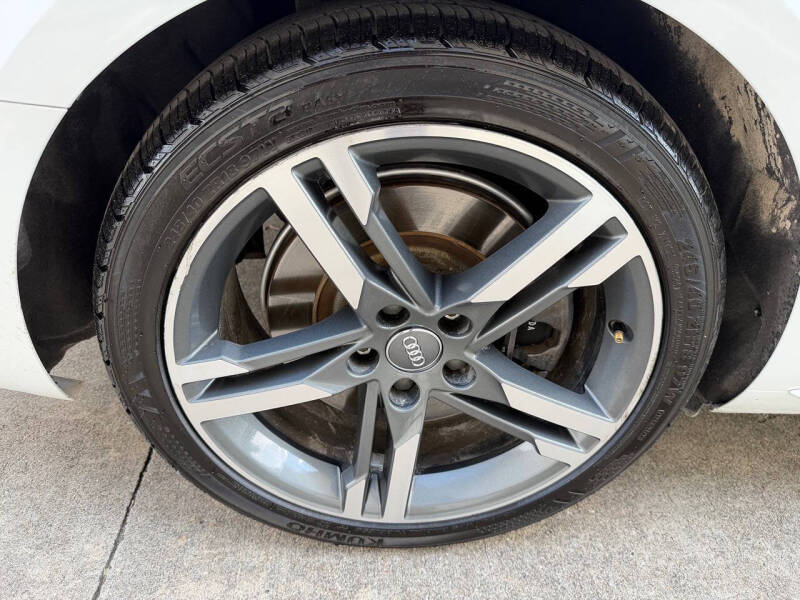 2018 Audi A4 2.0T quattro Premium Plus