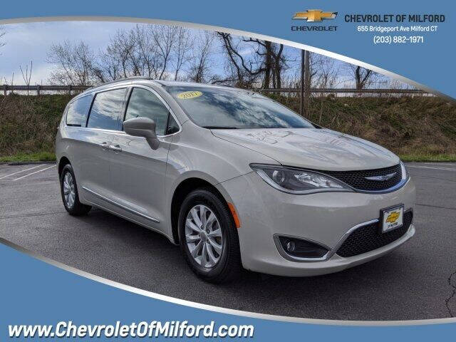 2017 Chrysler Pacifica Touring-L