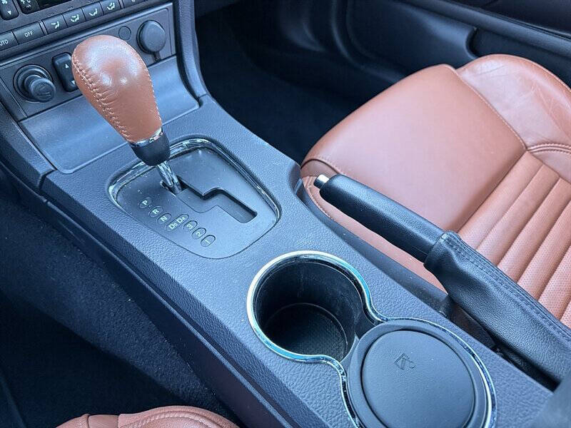 2003 Ford Thunderbird 25