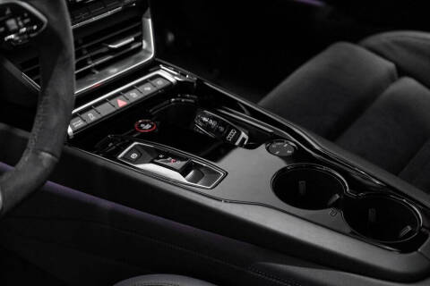 2024 Audi e-tron GT quattro Prestige