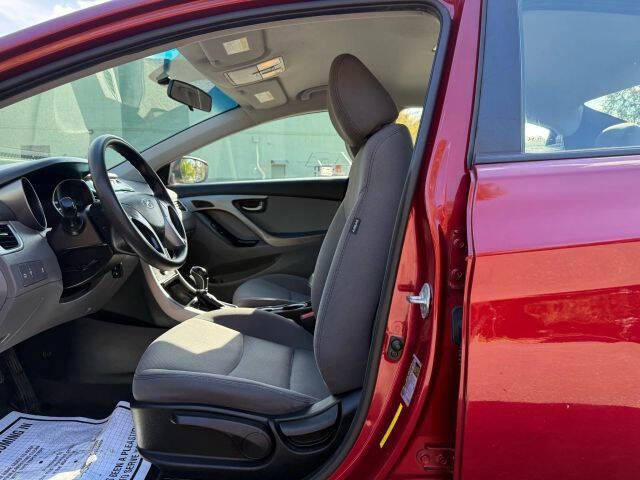 2015 Hyundai Elantra SE