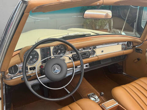 1971 Mercedes-Benz 280-Class
