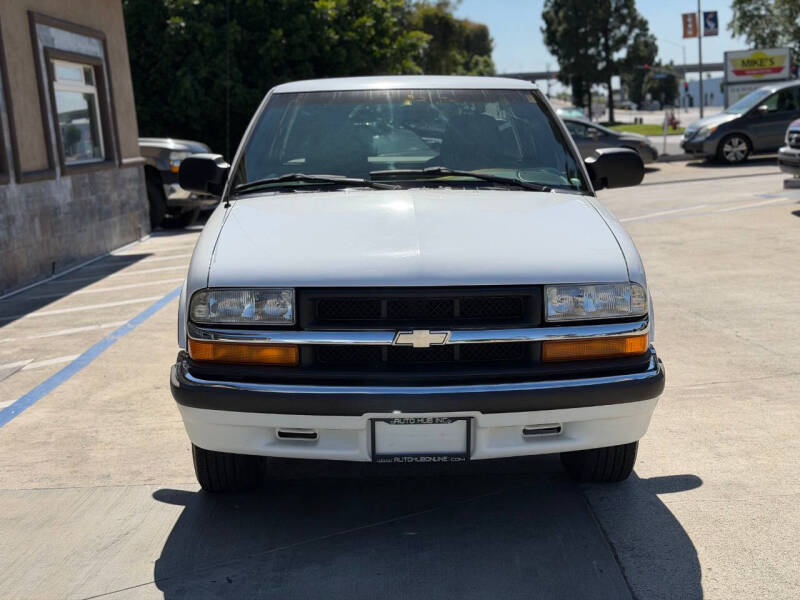 2000 Chevrolet S-10 LS