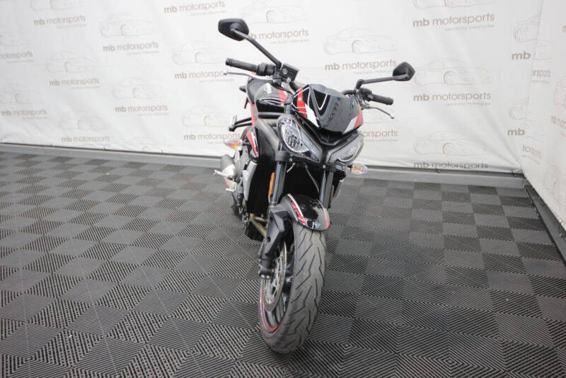 2020 Triumph Street Triple R
