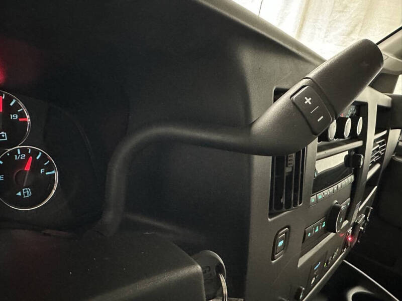 2022 Chevrolet Express 3500