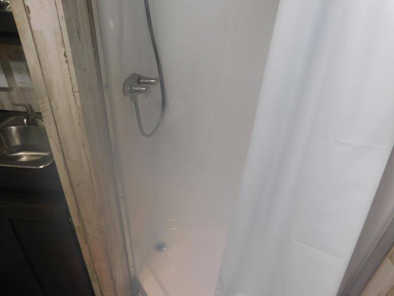 2025 Cargo Mate Eliminator SS 34' Full Bathroo