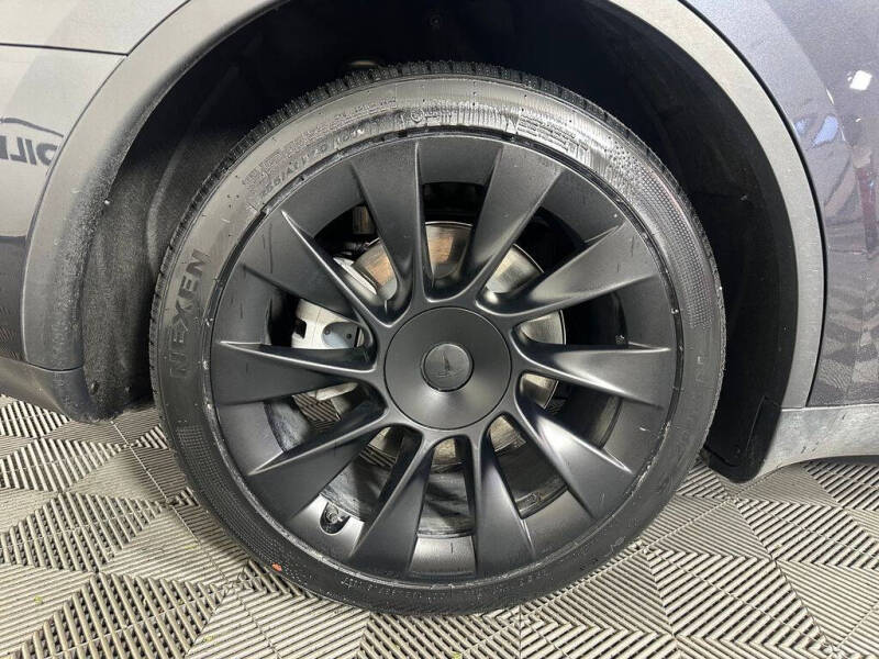 2025 Tesla Model Y Long Range