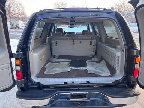 2004 Chevrolet Suburban 1500 LT