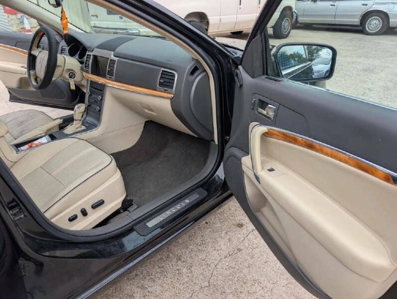 2011 Lincoln MKZ