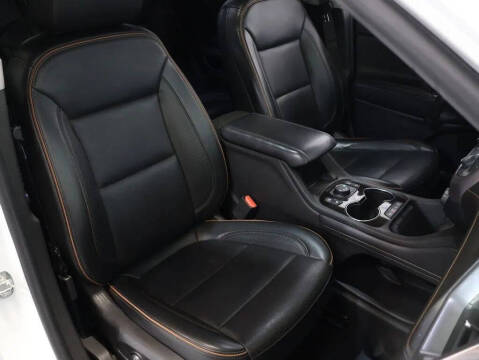 2021 GMC Acadia AT4