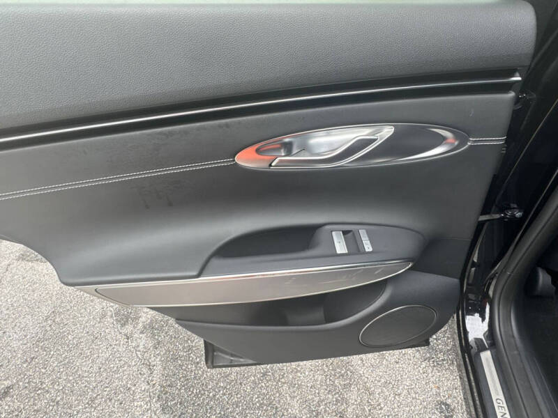 2023 Genesis Electrified GV70