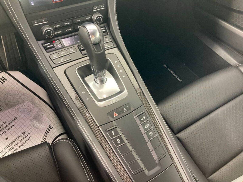 2025 Porsche 718 Cayman GTS 4.0