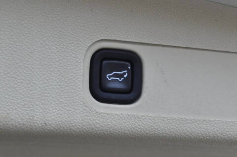 2013 Cadillac Escalade Platinum Edition