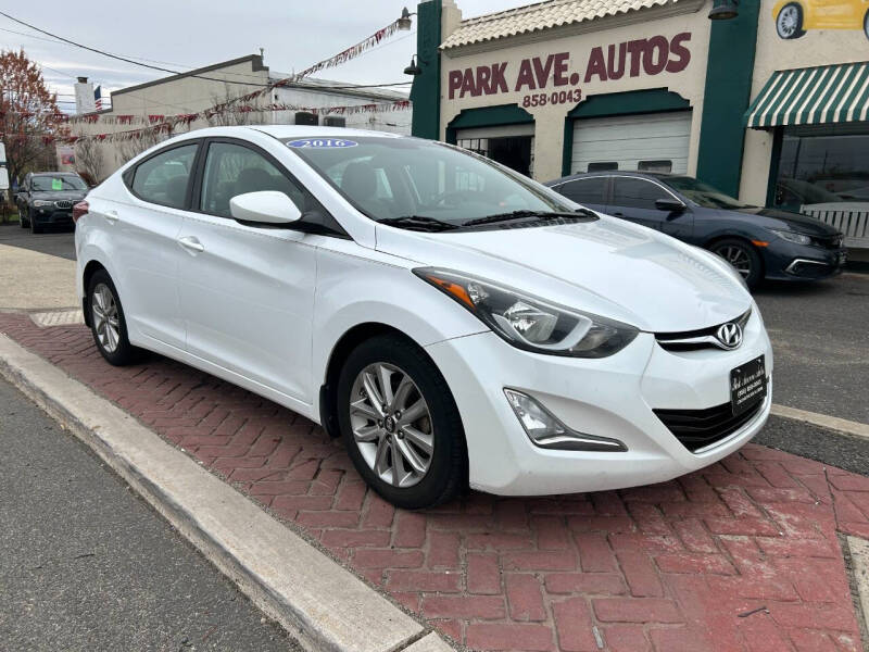 2016 Hyundai Elantra SE