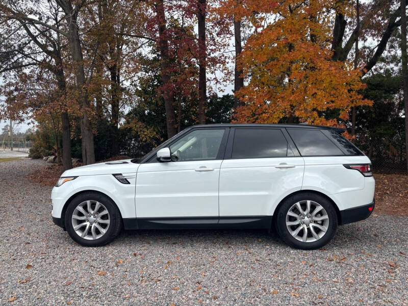 Land Rover Range Rover Sport's photo