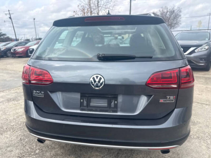 2017 Volkswagen Golf Alltrack