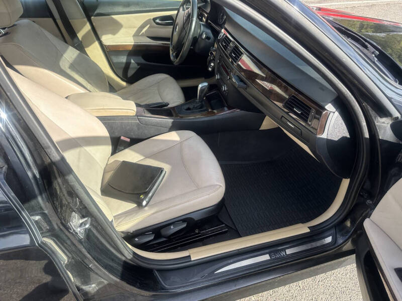 2011 BMW 3 Series 328i